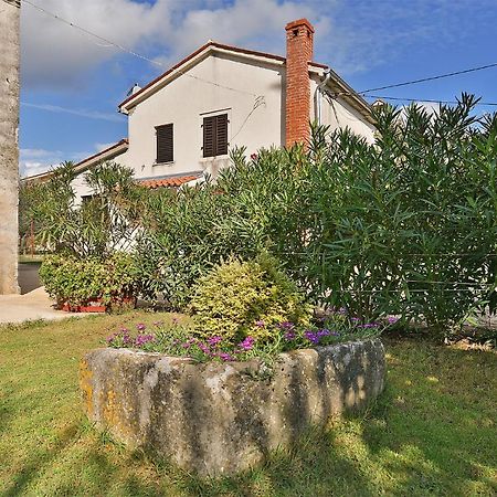 House Monteci 1378 Villa Galižana Екстериор снимка