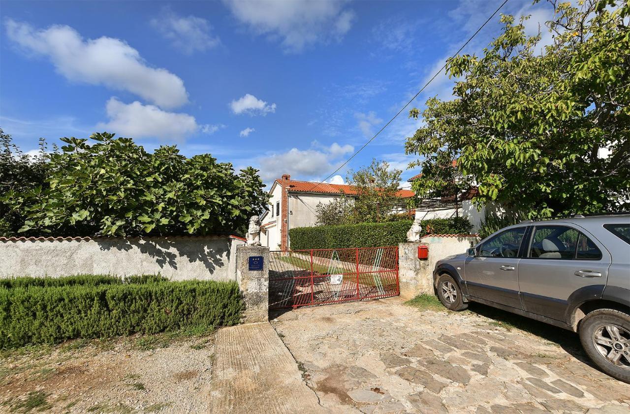 House Monteci 1378 Villa Galižana Екстериор снимка