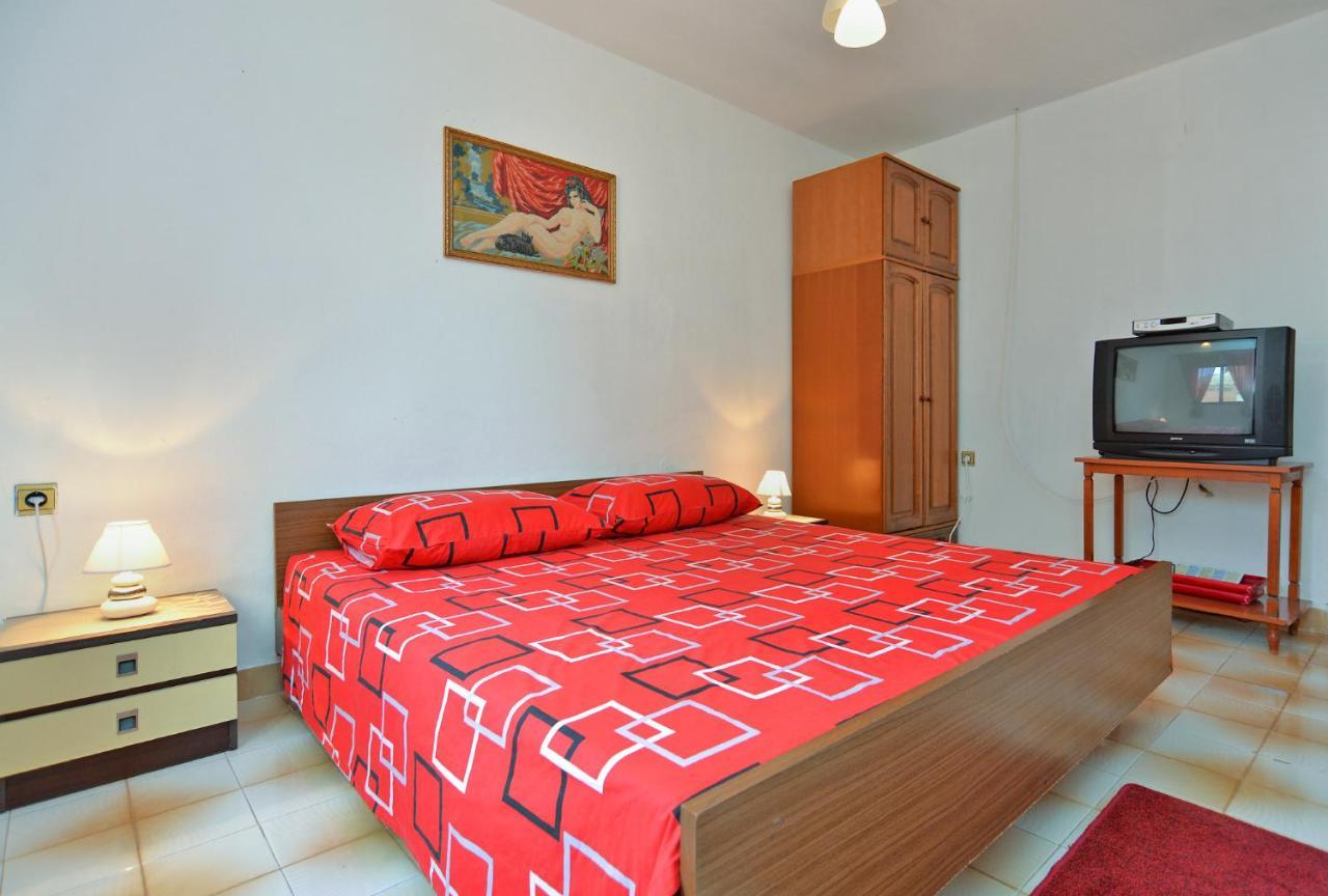 House Monteci 1378 Villa Galižana Екстериор снимка