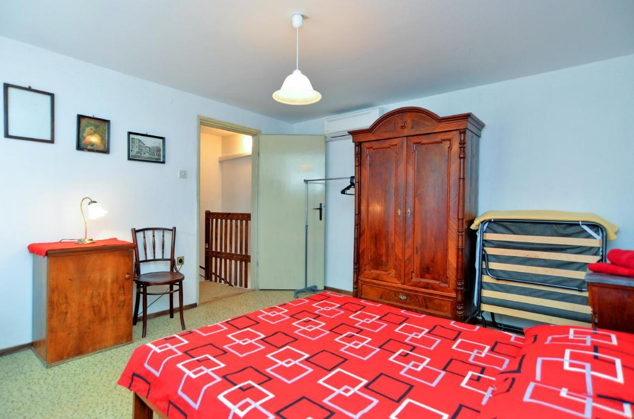 House Monteci 1378 Villa Galižana Екстериор снимка